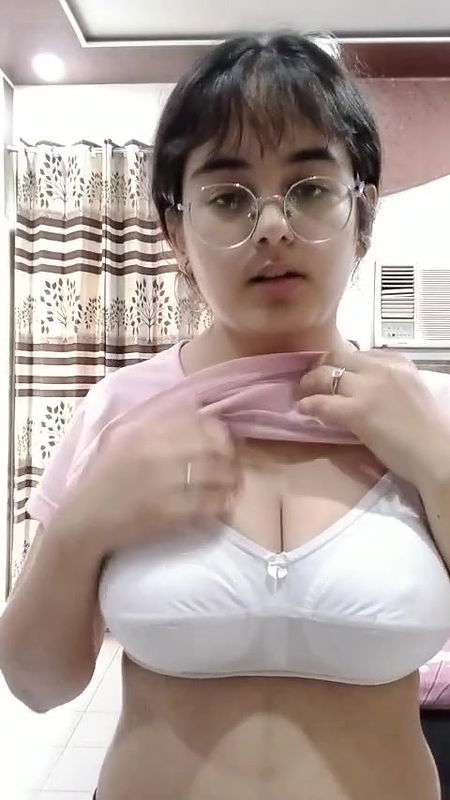 5 6136324418378403245