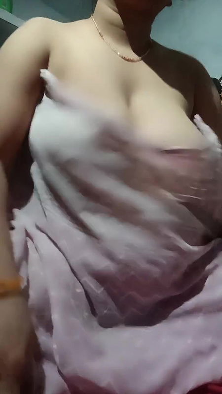 Anita singh  Tango Live