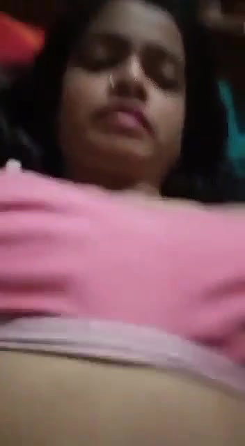 gf pressing boobs