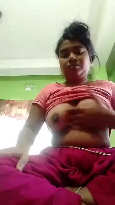 web cam girl pussy rub and big boob show