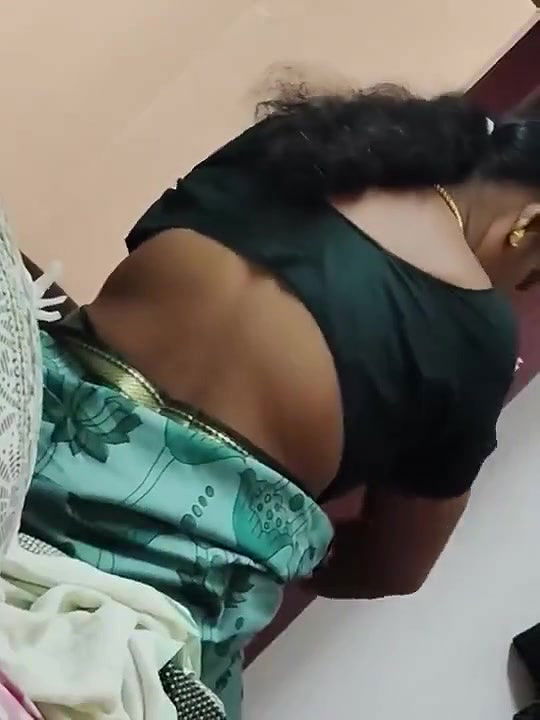 tamil item fuck after wearing jaket