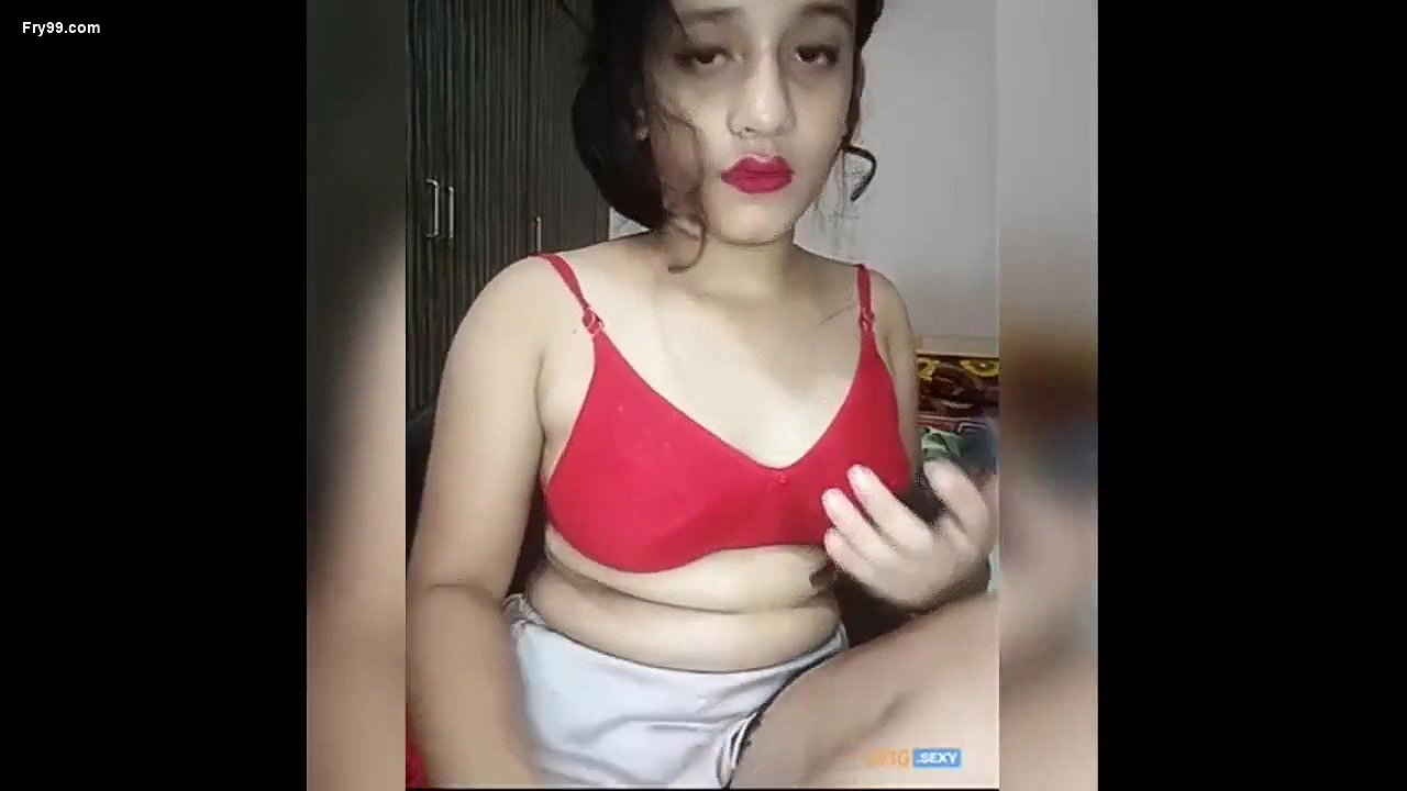 Desi sexy girl hot boobs