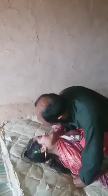 Paki Bhabhi Masti With uncle