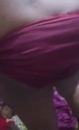 Mature Bhabhi striptease show video
