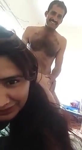 Pakistani Bhabhi ki gaand mari