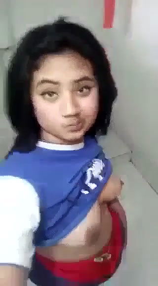 Desi selfie girl shows her Nude