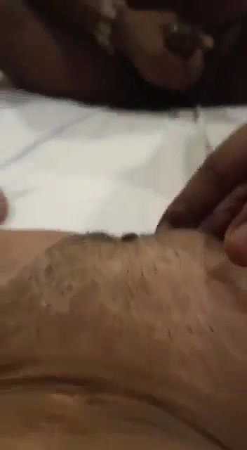 Desi Bhabhi ko hotel me choda