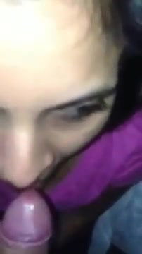 phone PE baat karte karte chusa aur chuwaya