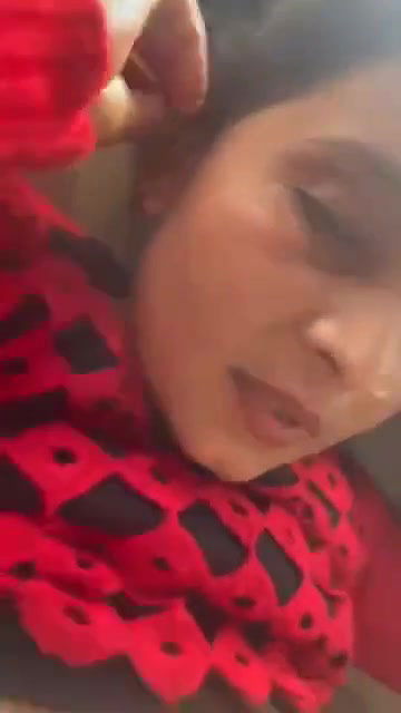 Pakistani Bhabhi exposed in car