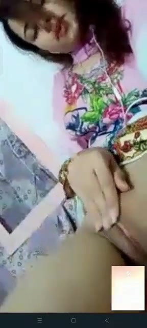 Sharam karo says paki girls bf on video call