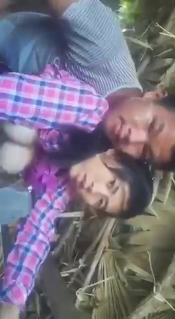 Khet wale room me pela