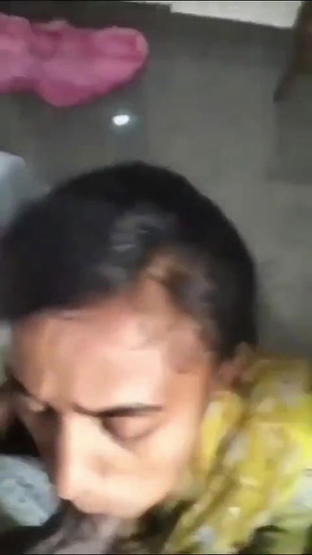 sexy girlfriend blowjob