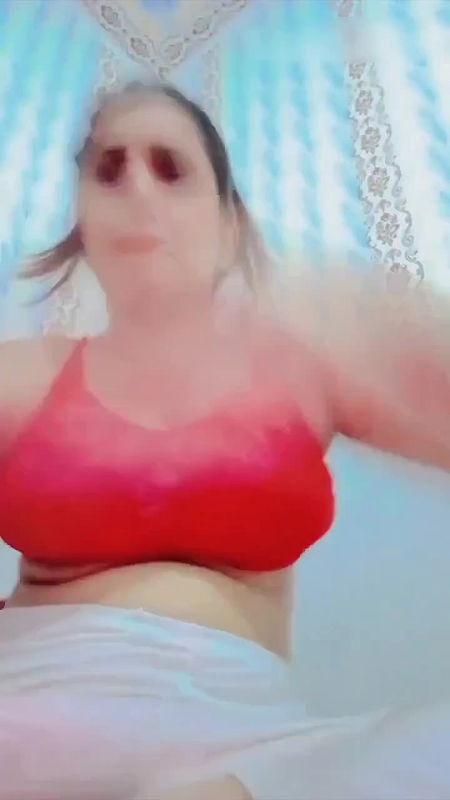 big milf showing big boobs and ass