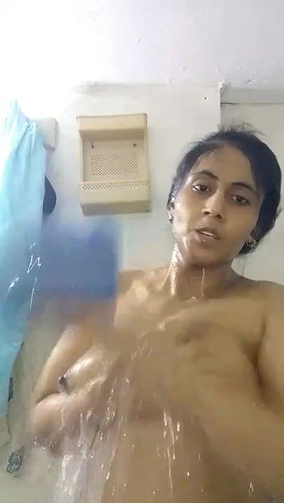 telegu aunty nude bathing solo
