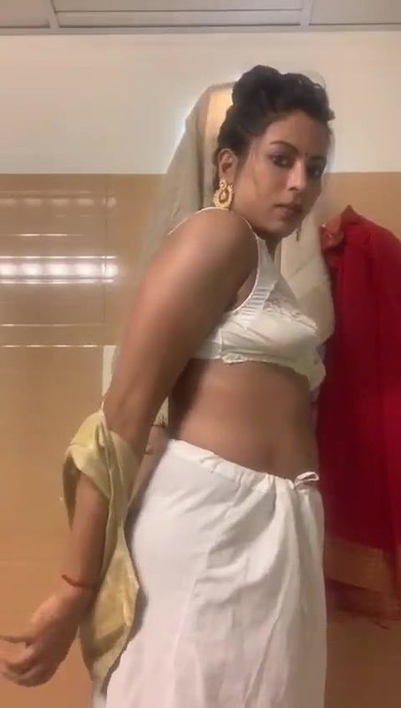 Bhabhi Stripping 1