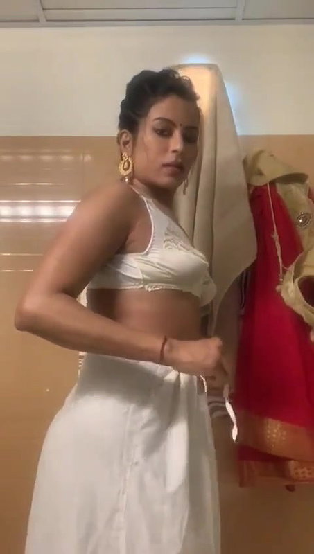 Bhabhi Stripping 1