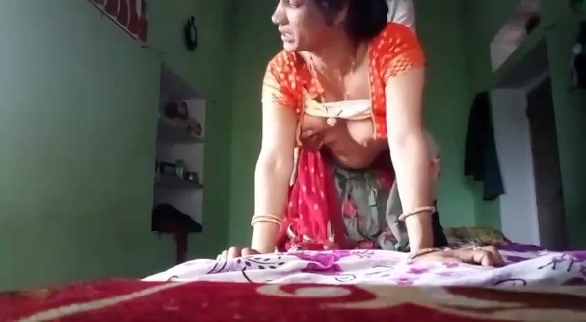 biwi ko ghodi banake pela
