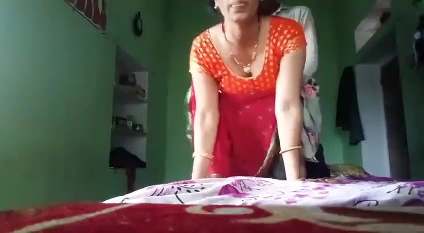 biwi ko ghodi banake pela