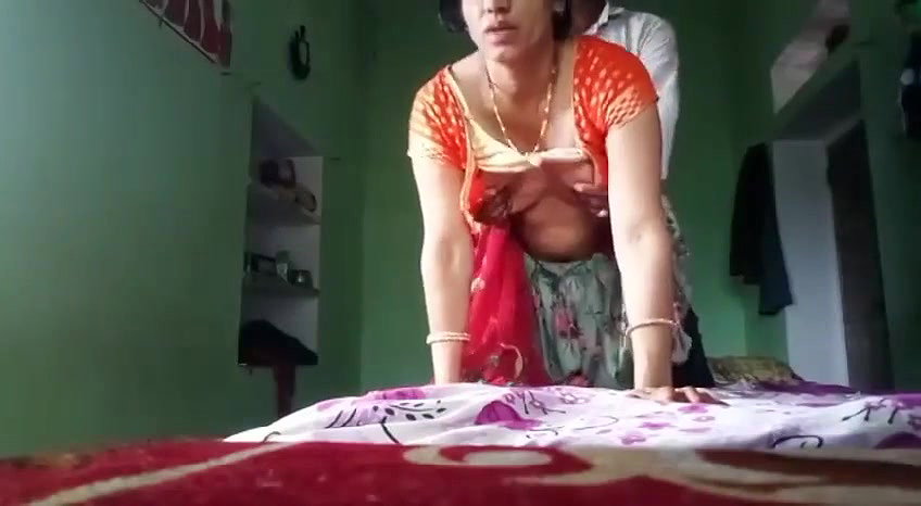 biwi ko ghodi banake pela