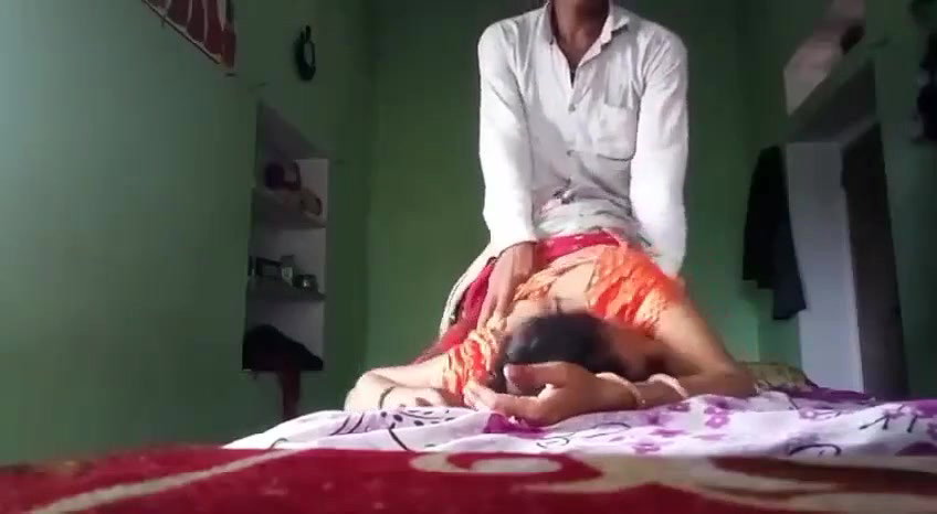 biwi ko ghodi banake pela