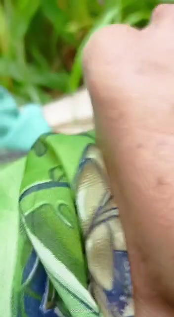 sex with saree wearing randi bhabhi in open field