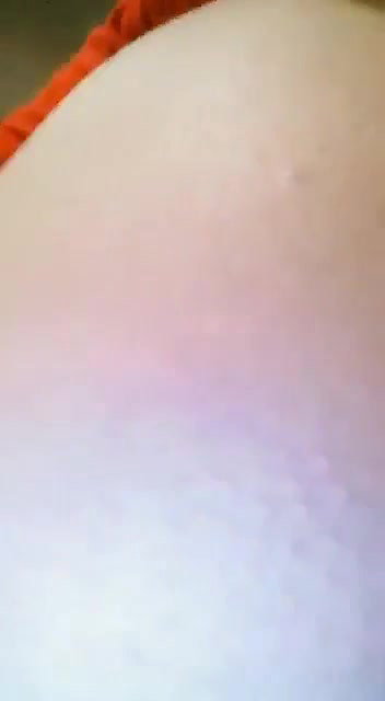 gand mein ungli kri ladki ne