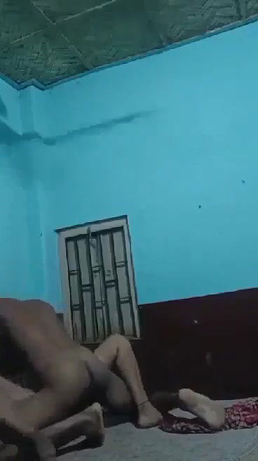 young guy fucking aunty after sucking pussy