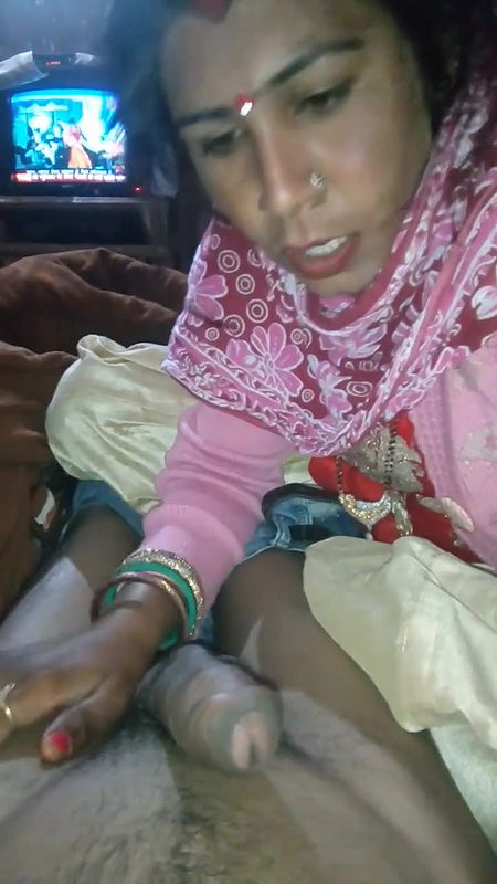 local randi bhabhi ne lund chusi