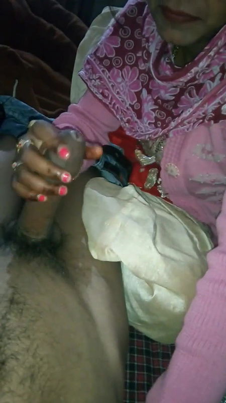 local randi bhabhi ne lund chusi