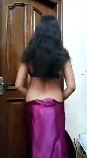 desi hot girl saree kholke chut ragdi