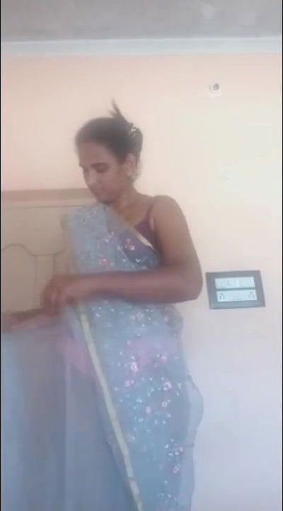 hot bhabhi striping saree and masterbating solo