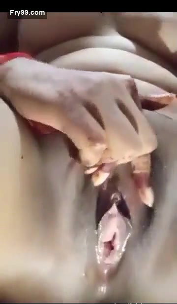 desi cute bhabi show her pussy
