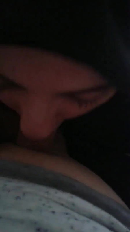 Kashmiri Ladki ne chusa lund