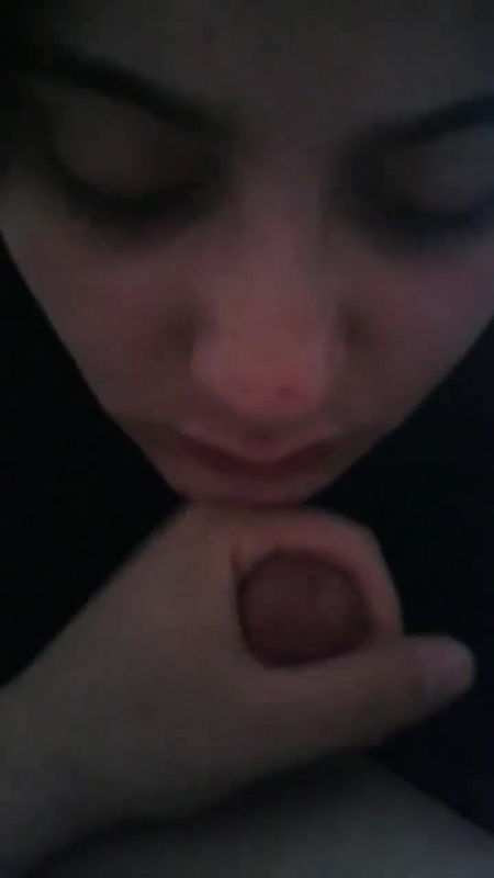 Kashmiri Ladki ne chusa lund