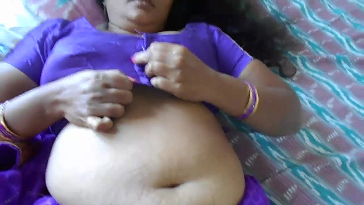 Mallu Amateur Bhabhi In Purple Sari Homemade Sex Scandal   Indian Porn
