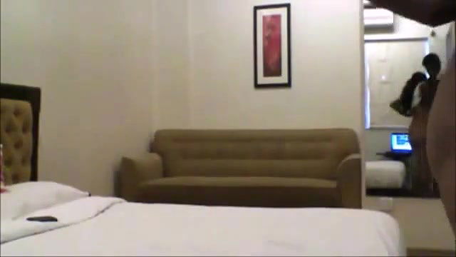 South Indian Amateur Couple Honeymoon Sex Video   Indian Porn