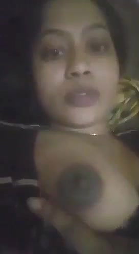bhabhi pussy rubbing and boob pressing