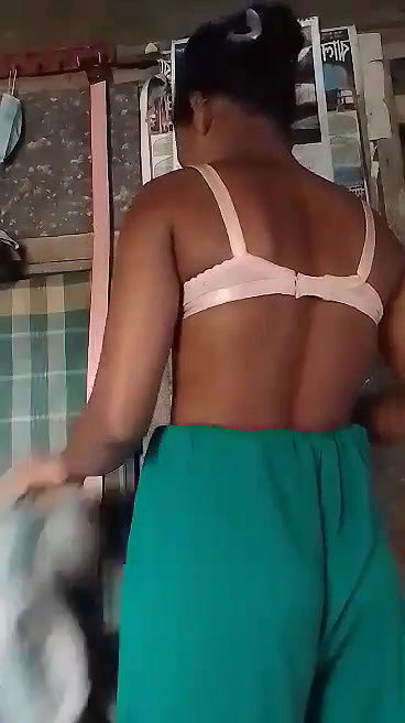 young girl nude show