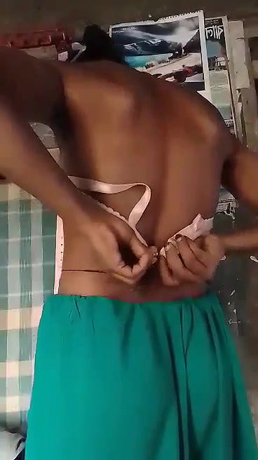 young girl nude show