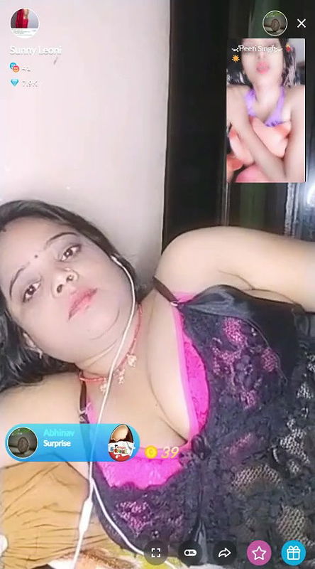 premium web cam bhabhi boob show