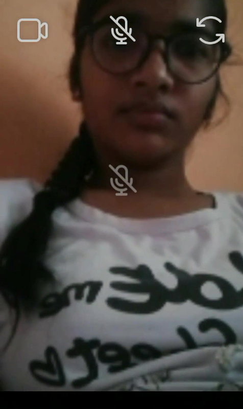 ladki ne video call mein chuche dikhayi