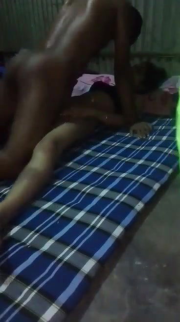 dehati couple sex on floor