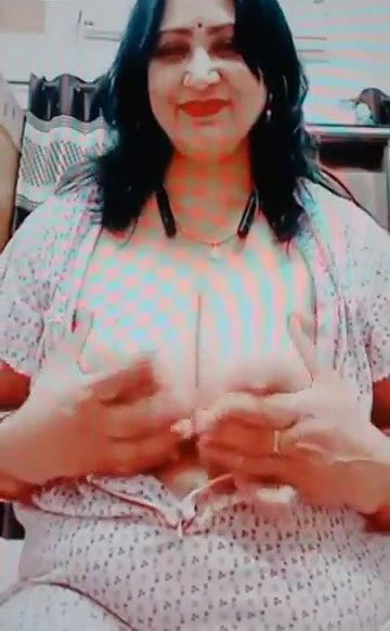 gori bahbhi ne badi badi chuche dikhayi