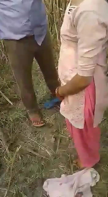 married girl sex with ex lover in open field recorded by friend