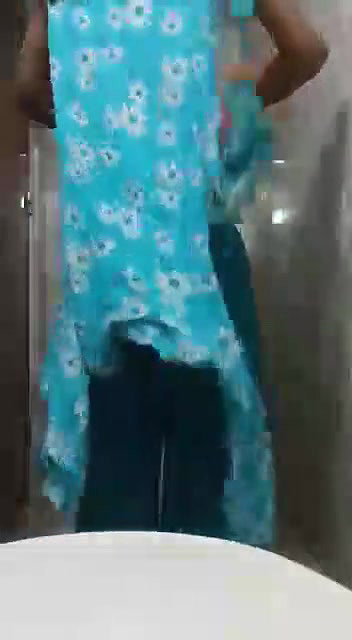 nude show by desi dusky girl in bathroom