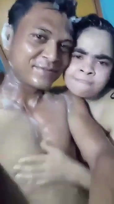 college lovers nude bath