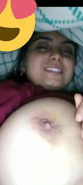 video call pe ladki ne chuche dikhay