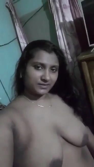 moti bhabhi ne chuche dikhayi