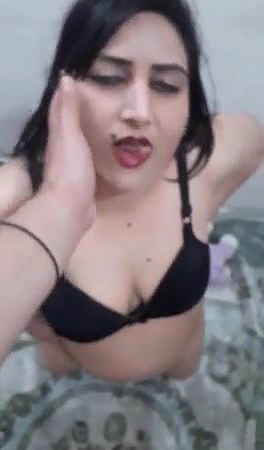 milf randi bhabhi sucking dick