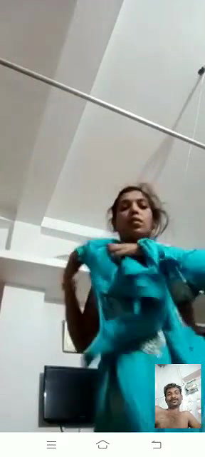 cheating bhabhi ne boob dikhayi